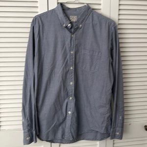 J Crew men’s button down size XL 100% cotton.